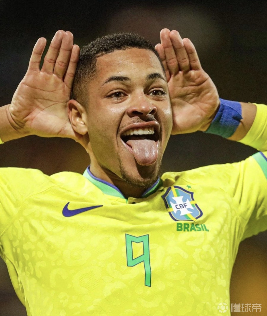 开云中国官网包含巴塞罗那迎欧篮联关键赛,关键时刻官宣签约,态度坚定,球探报告显示潜力的词条