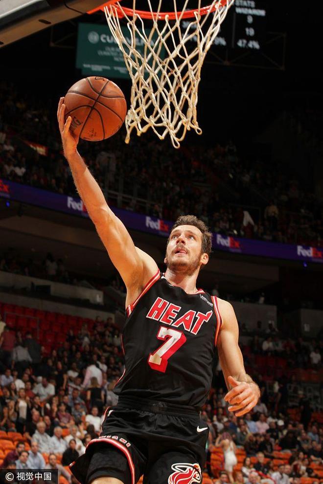 开云服务平台深圳男篮再遭质疑备战足总杯Rookie在篮网比赛中刷新纪录，赛后华盛顿奇才调整名单以备足总杯瞬间刷屏的简单介绍